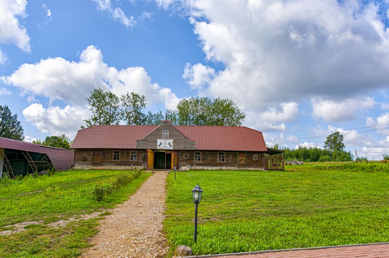 Barn Roof Installation in Naperville, IL